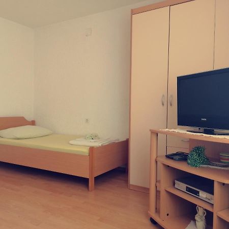 Apartment Ampulica 2 Senj  Bagian luar foto
